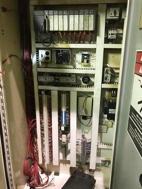 (1998) 100 HP Harris TGS Three Ram Baler