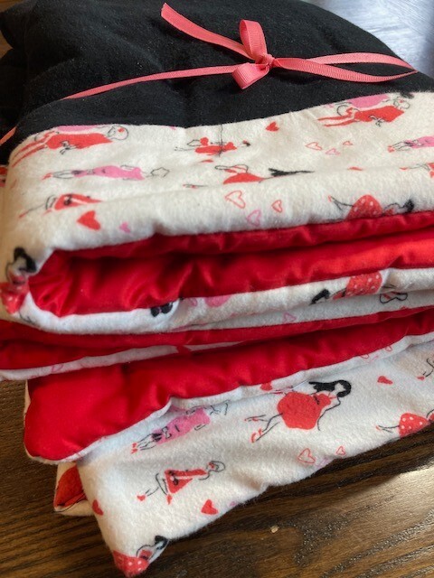 . Perfect For The Crib On Chilly Autumn & Winter Evenings.