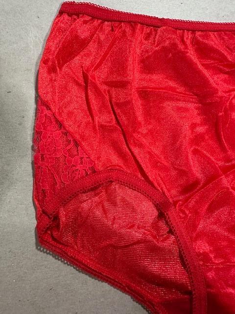 12 Pairs (1 dz) Famous Maker 100% NYLON Briefs side LACE  Sz - 5 6 7  UNISEX