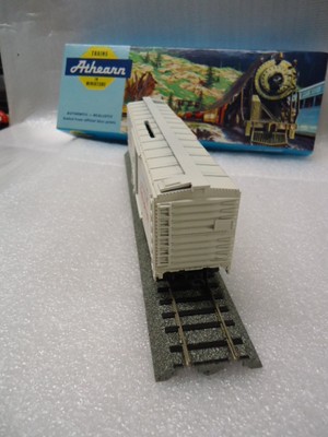 Athearn HO Scale United Counties Trust Company