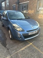 2010 Renault Clio 1.6 VVT Initiale TomTom Hatchback 5dr Petrol Auto Euro 5 (111