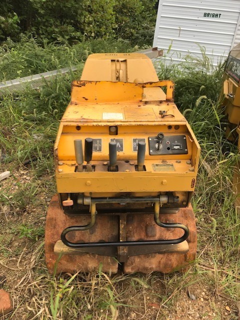 Walk-behind double drum roller