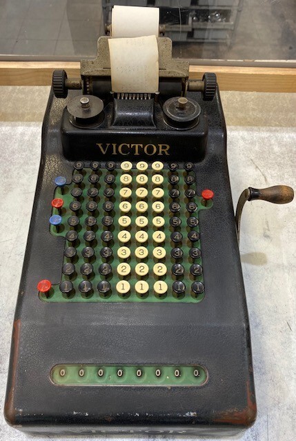 アンティーク　レジ　Vintage VICTOR Adding Machine アンティーク レジ Vintage VICTOR Adding Machine Vintage