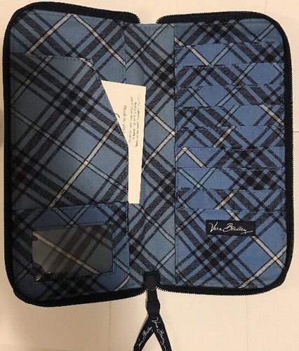 Vera Bradley Retired Windsor Navy Travel Organizer Blue Paisley