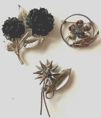 Mid-century, silver-tone, unbranded pins; lot of 3; floral motif