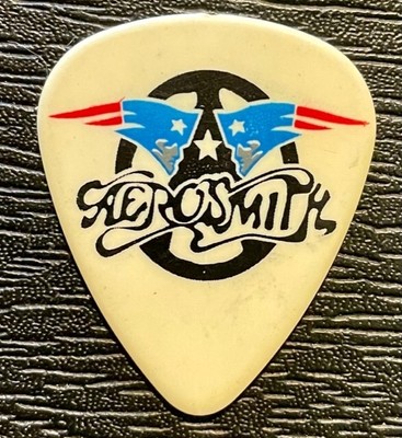 AEROSMITH  /  JOE PERRY /  2001 SUPER BOWL /  HALFTIME SHOW  TOUR GUITAR PICK
