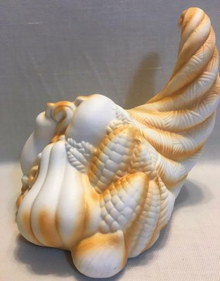 New HOME REFLECTIONS Translucent Luminary Porcelain Cornucopia ''Horn of Plenty'' 