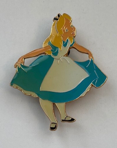 【vintage】ALICE IN WONDERLAND L Vintage Alice in Wonderland Book: 1920s Garden City Edition, A.E.