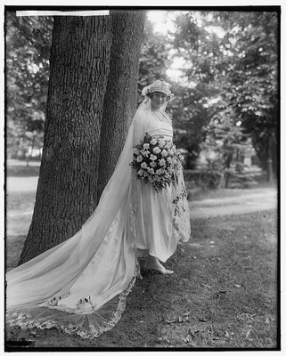 Photo:FRAZER, J.P., MRS.