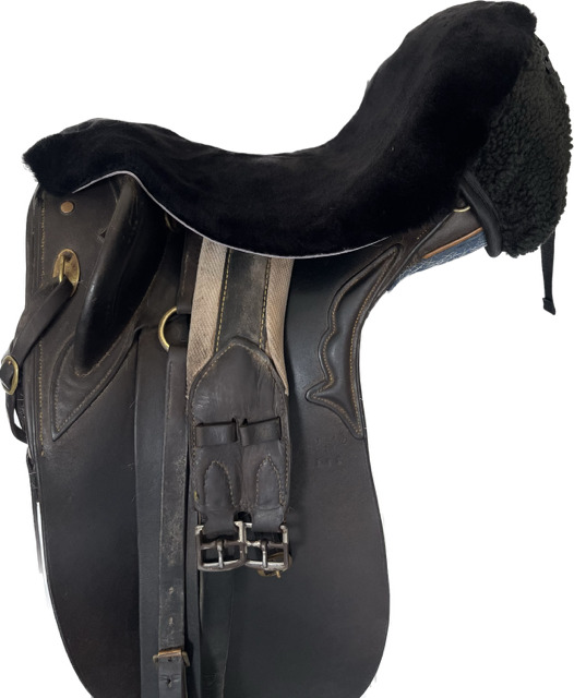 Sheepskin Seat Saver For Stock or Swinging Fender saddle Black AUSTRALIAN MADE