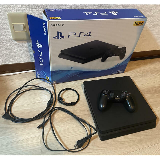 2016 PlayStation 4 500GB CUH-2100AB01 中古