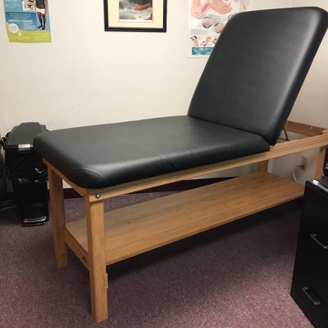 MASSAGE TABLE by OAKWORKS   EXCELLENT CONDITION