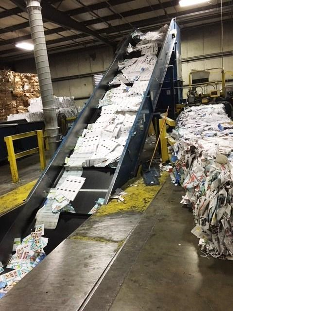 2002 Excel 2R9D Two Ram Baler