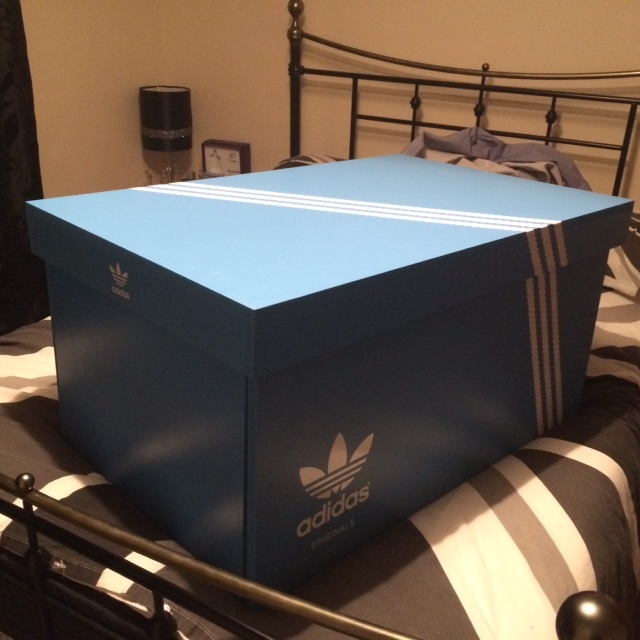 ADIDAS ORIGINALS TRAINER STORAGE SHOE BOX CHEST in Wednesbury, West