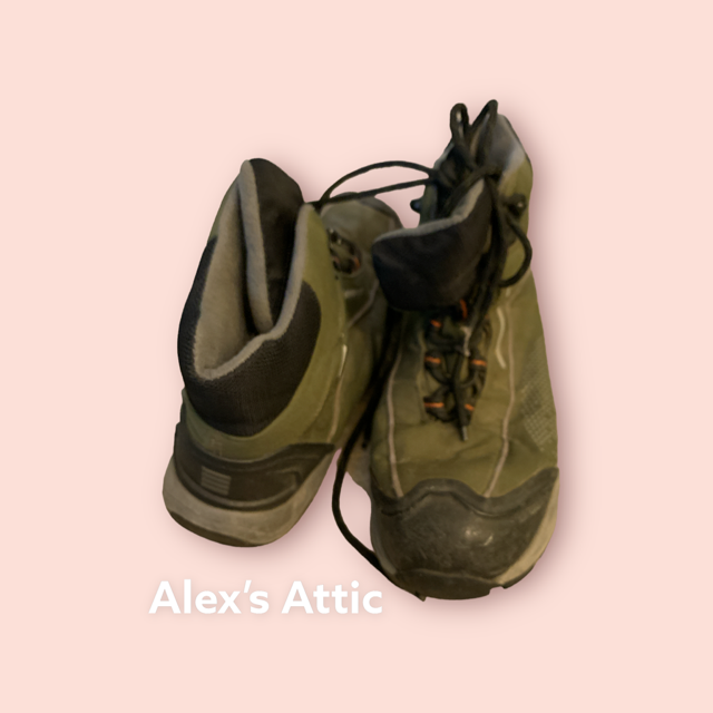 Size 9 Pre-owned