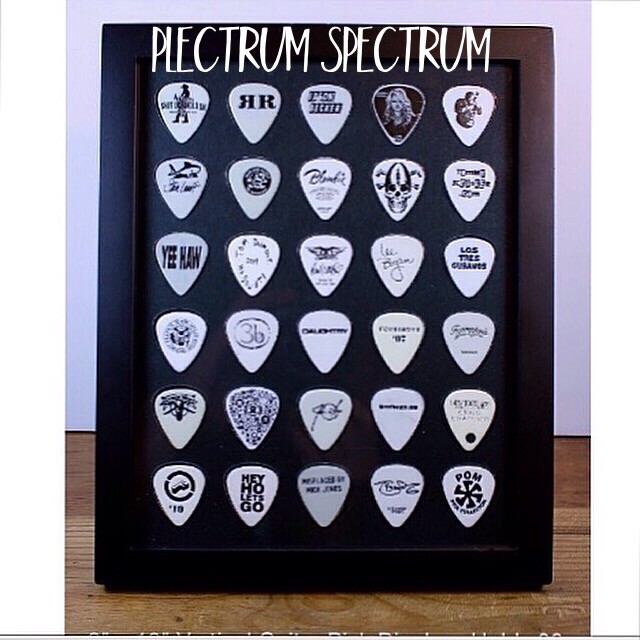 12 Guitar Pick Display Frames | Games And Frames