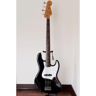 Bass Fender Jv
