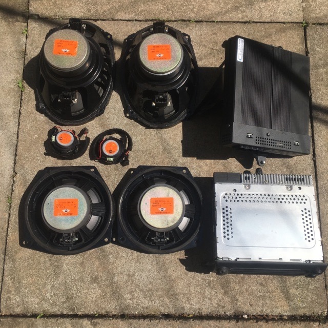 Mini Cooper S r53 harman kardon speakers+amp in Cwmbran, Torfaen