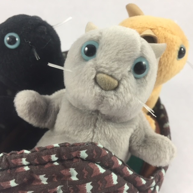 Folkmanis Plush Finger Puppet Three Kittens in Basket Folktales 4 Inches Tall