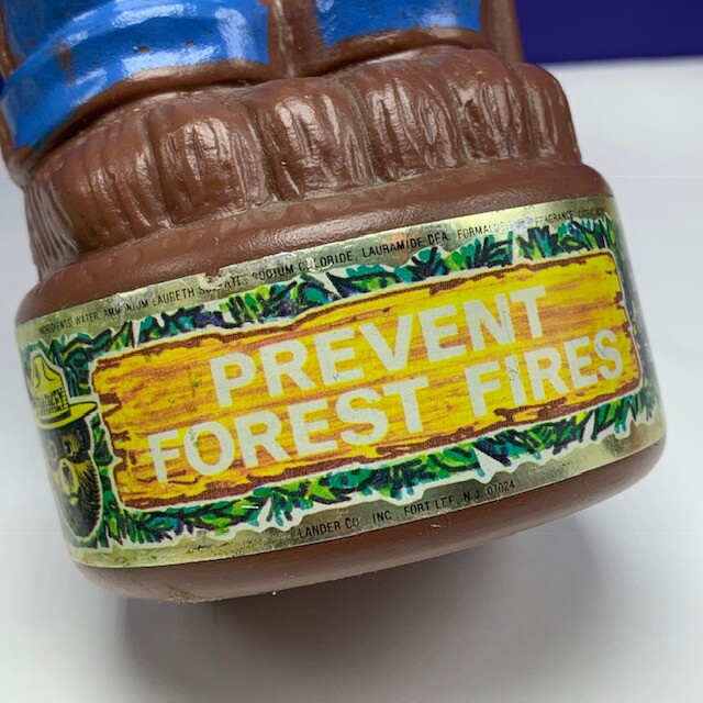 Smokey the bear Bubble Bath bottle soaky fire rescue toy figure sealed full RARE