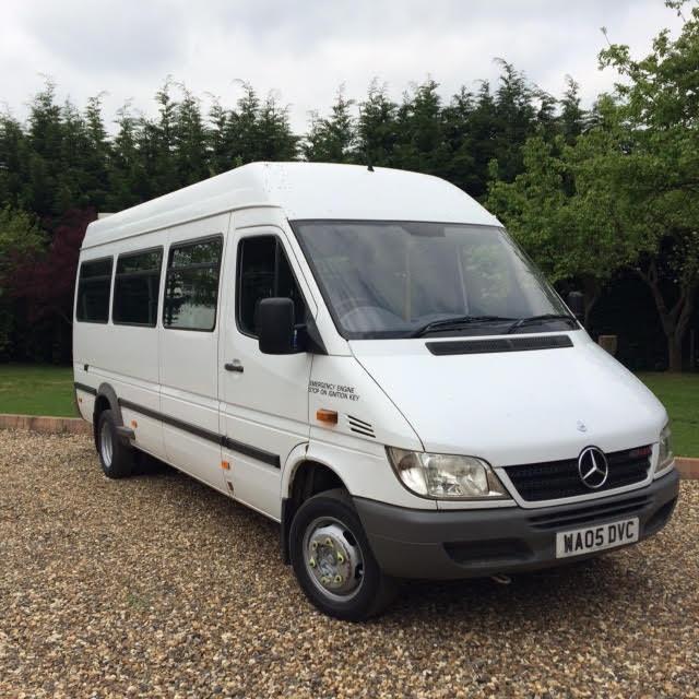2005 Mercedes Sprinter 411 Cdi 14 seat mini bus 2.2 in Harlow, Essex