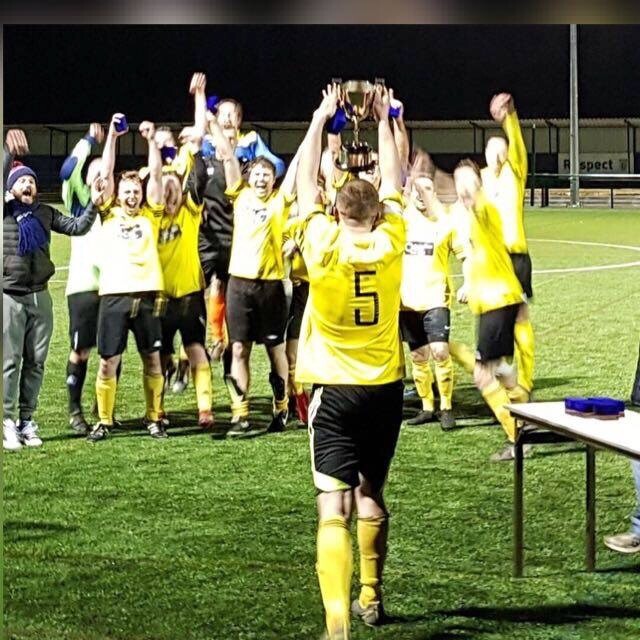 Saturday league men’s football team looking for new players East