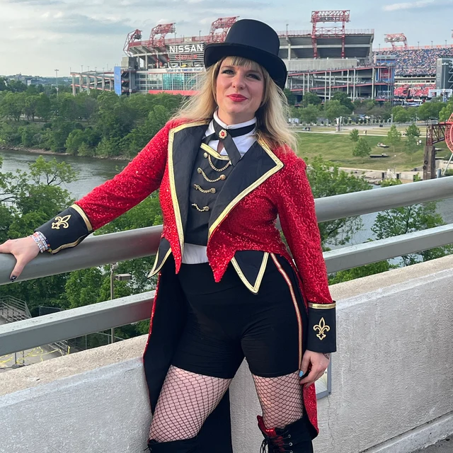 Taylor Swift Style Red Sequins Ringmaster Tailcoat Tour de Taylor Swift Style Red Sequins Ringmaster Tailcoat Tour de
