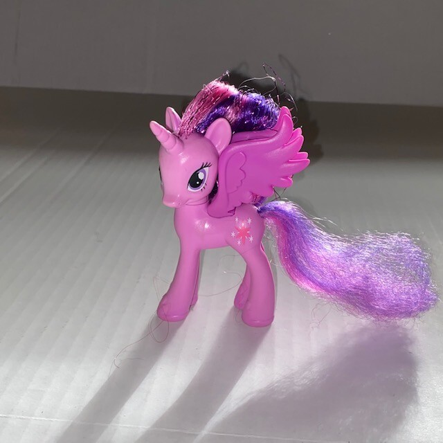 マイリトルポニー　ハズブロ　G4 Tinsel Hair ティンセルヘアー My Little Pony G4 Twilight Sparkle 4” Brushable Figure W