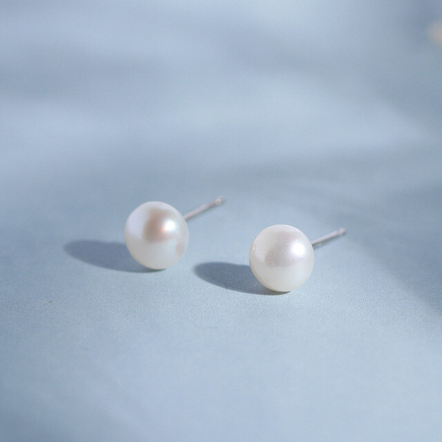 NEW White Genuine Cultured Freshwater Pearl Stud Earrings 925 Sterling Silver US