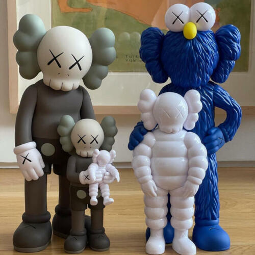 Medicom Toy KAWS FAMILY BROWN BLUE WHITE figure kaws first Medicom Toy KAWS FAMILY BROWN BLUE WHITE figure kaws first