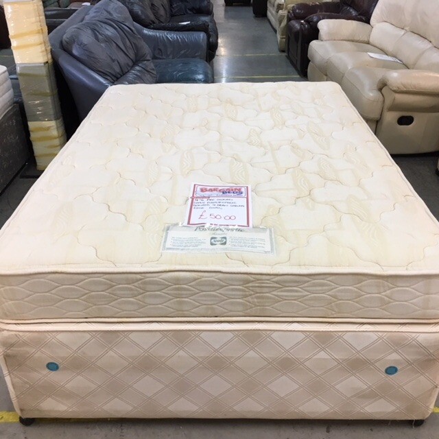 Sealy double divan bed with 4 drawers (mattress and base) in