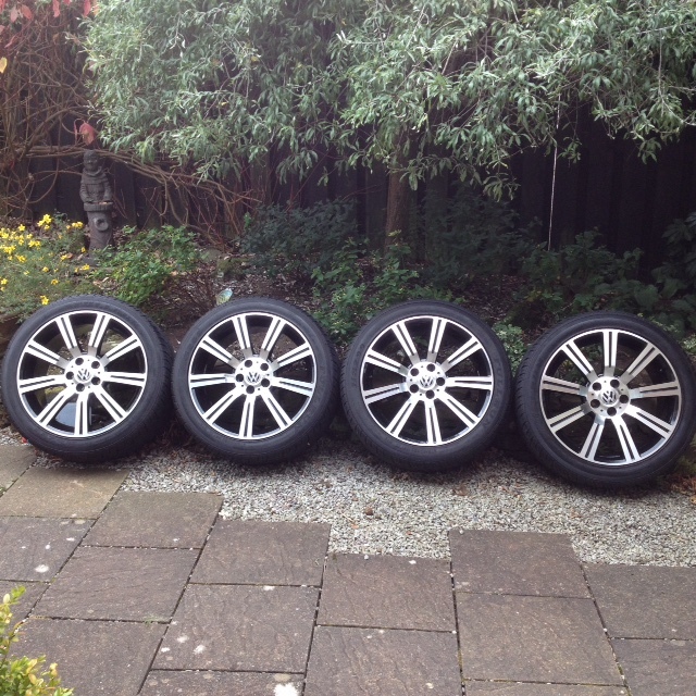 VW T5 TRANSPORTER 20 INCH WHEELS/TYRES FOR SALE in Lockerbie