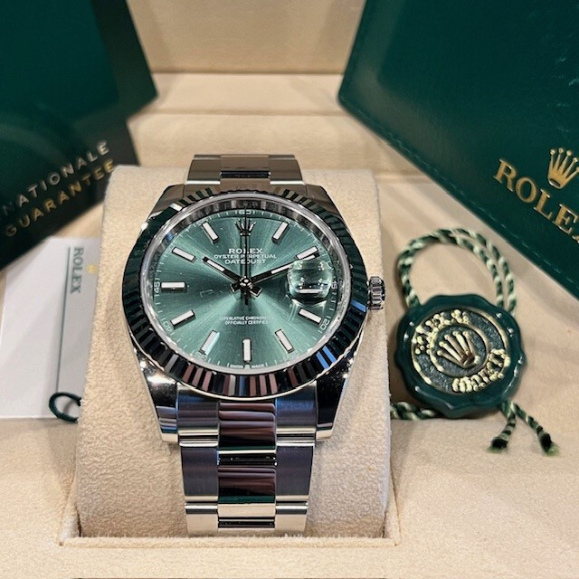 Pre-owned Rolex Datejust 41 Mm 126334 Mint Green Unworn 2024 Oyster Full Set Box & Papers