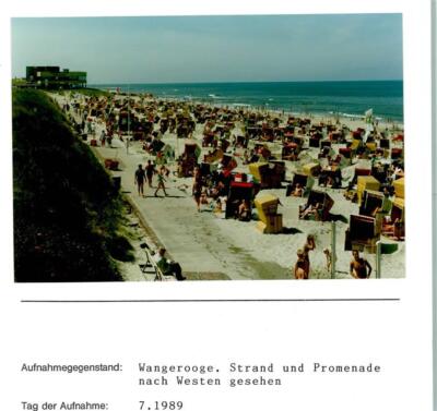 10132548 - 2946 Wangerooge Strand und Promenade nach Westen gesehn Foto