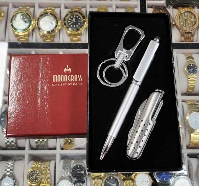 Moongrass Set Regalo Uomo Penna Portachiavi Coltellino Svizzero Cofanetto lac