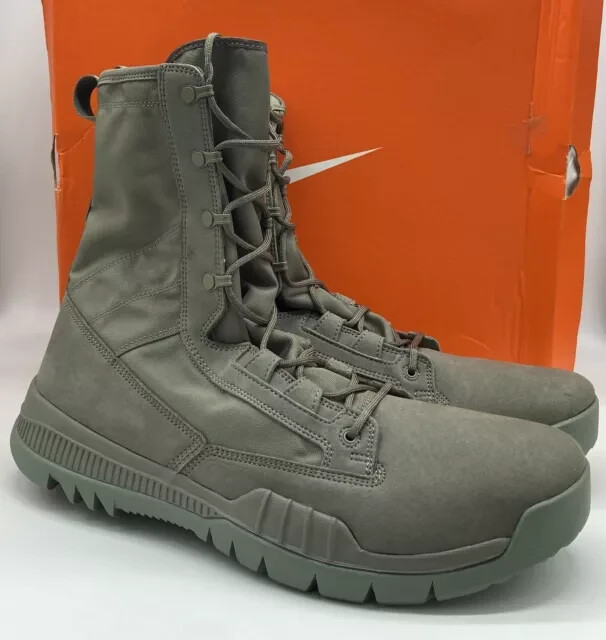 靴 NIKE SFB Military Tactical Shoes NIKE SFB 8