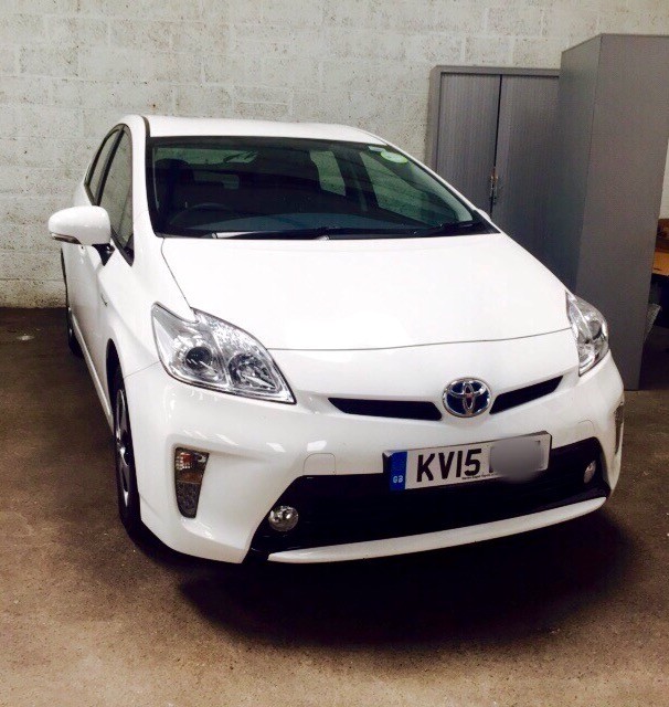 PCO UBER READY TOYOTA PRIUS HYBRID FOR RENT HIRE MINI CAB AUTO