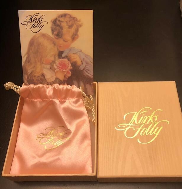 Kirks Folly 'Wishing Ball' Thimble. Brand New in Box.  Rare find. Collectible!