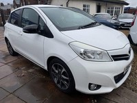 2013 Toyota Yaris 1.33 VVT-i Trend 5dr Multidrive-S HATCHBACK PETROL Automatic
