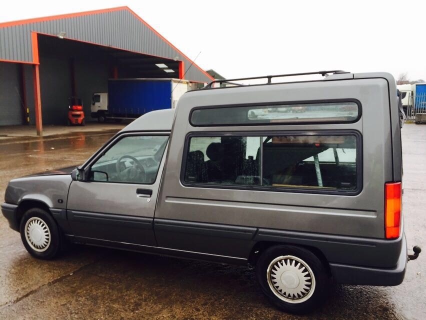 Renault Express 1.4 petrol 1995 Year LEFT HAND DRIVE | in East End