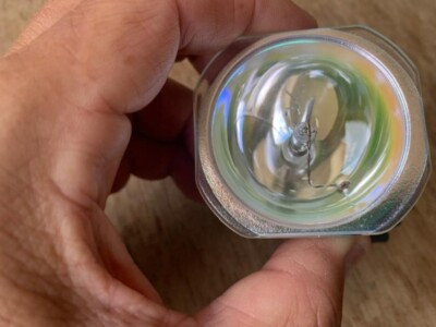 NEW GENUINE OEM, Ushio NSH200CT , Original Projector Bare Bulb , Lamp !