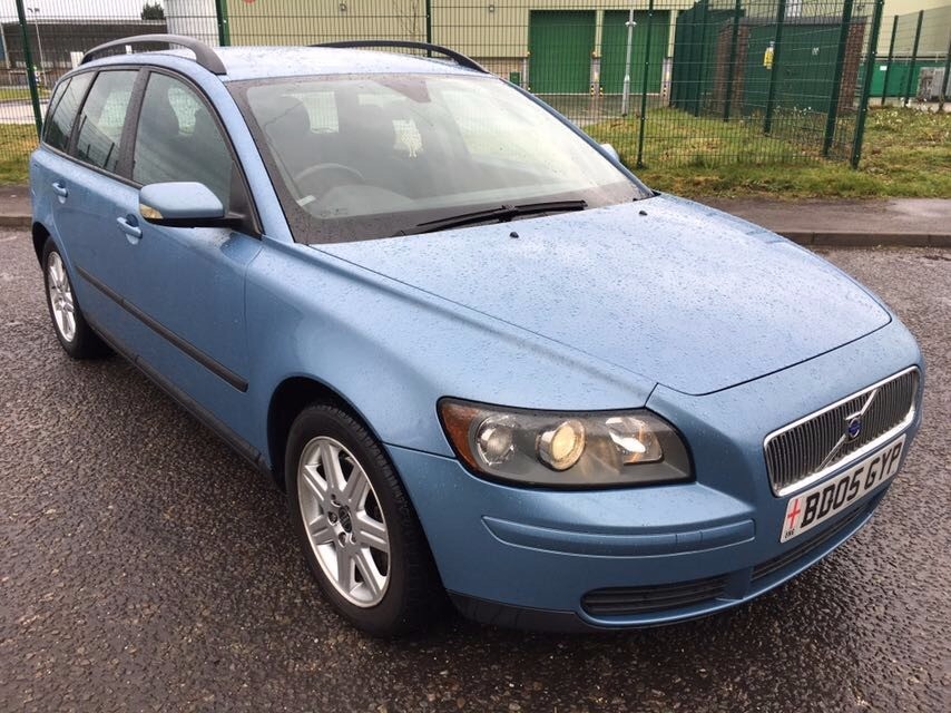 2005 VOLVO V50 2.0 D S 5 DR ESTATE IMMACULATE M.O.T JULY 2018 in