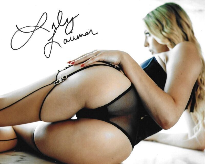 Lily Larimar  Sexy Model Hand Signed 8 x 10 Glossy Photo