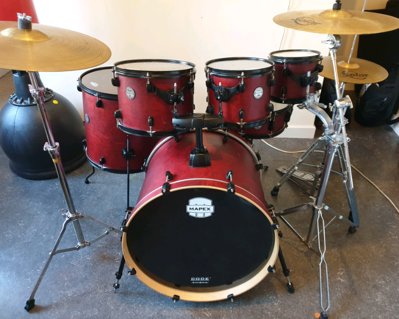 Lovely Condition Mapex Horizon 6 piece Drum kit inc Hardware & Cymbals