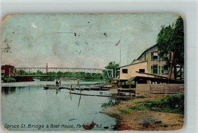 11038610 - Paterson Spruce St. Bridge Boat House Bruecke und Bootshaus New