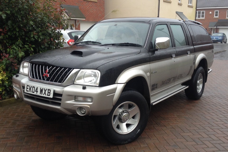 Mitsubishi l200 2004