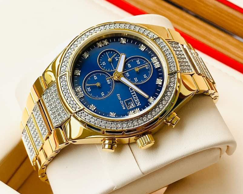 Pre-owned Citizen Blue Dial Eco-drive Crystal Gold Tone Men's Watch Ca0752-58l