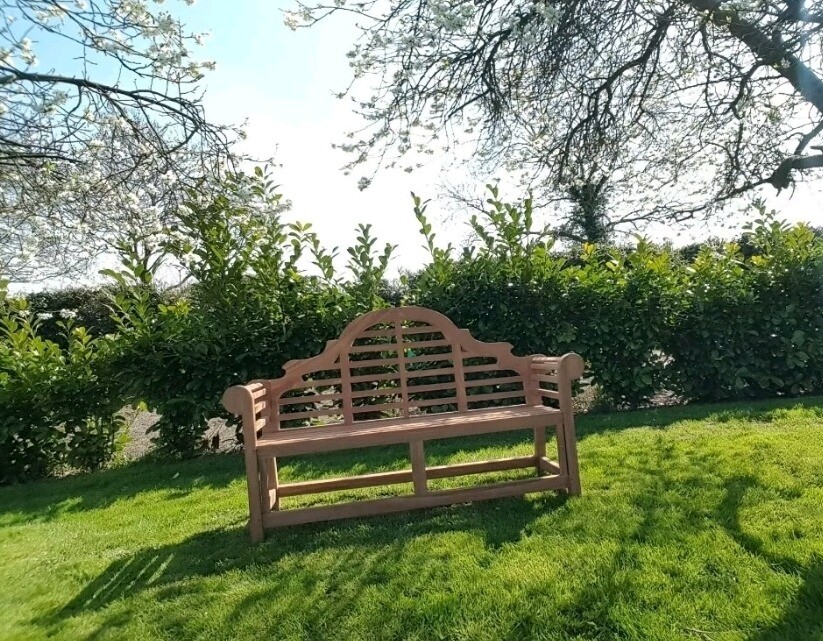 Solid teak lutyens bench 3 seater | in Doncaster, South 