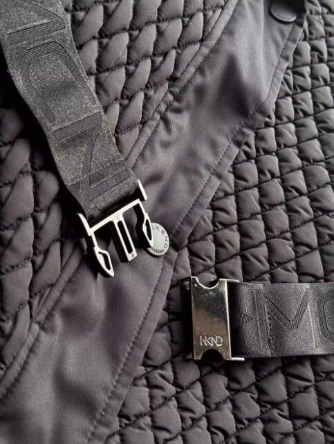 Pre-owned Max Mara Lady Weekend Maxmara Solid Color Hooded Waistband Casual Down Jacket In Black