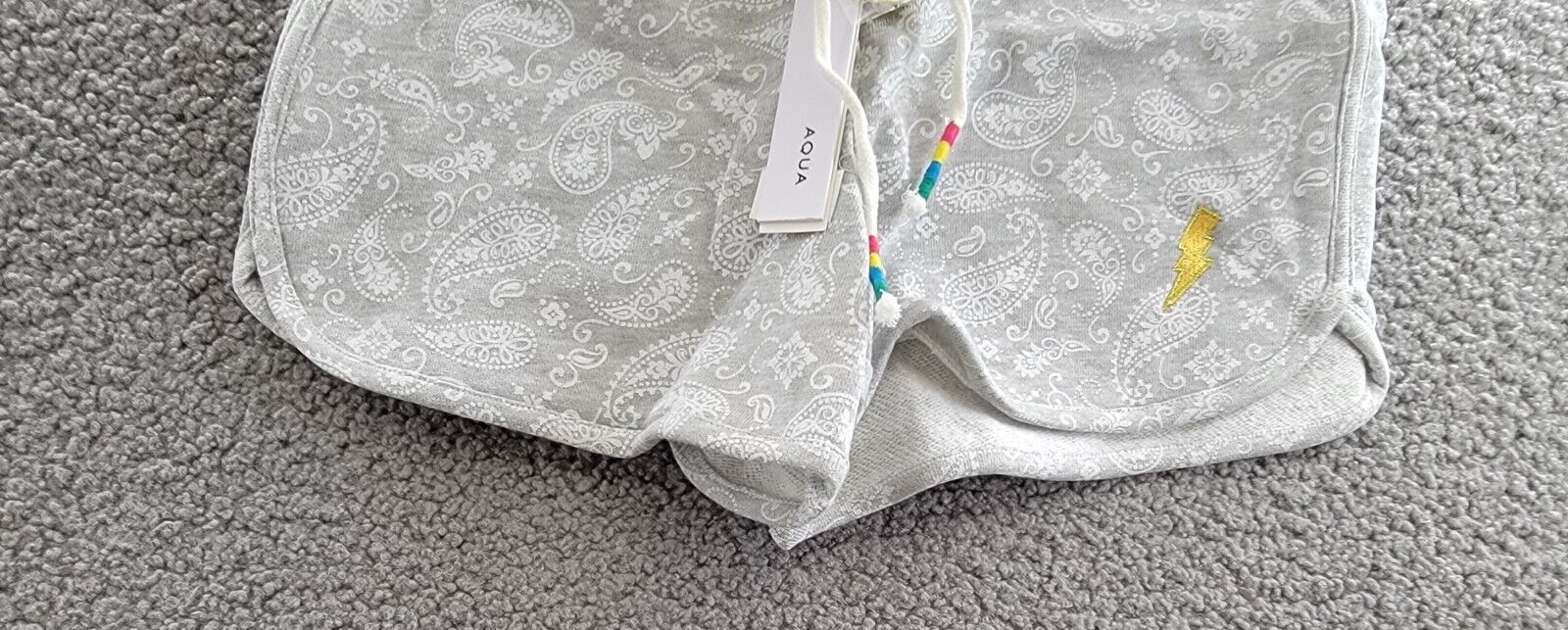 AQUA Camp Bandana Print Lightning Patch Shorts Women's XS Gray Paisley Pull On - Picture 4 of 17